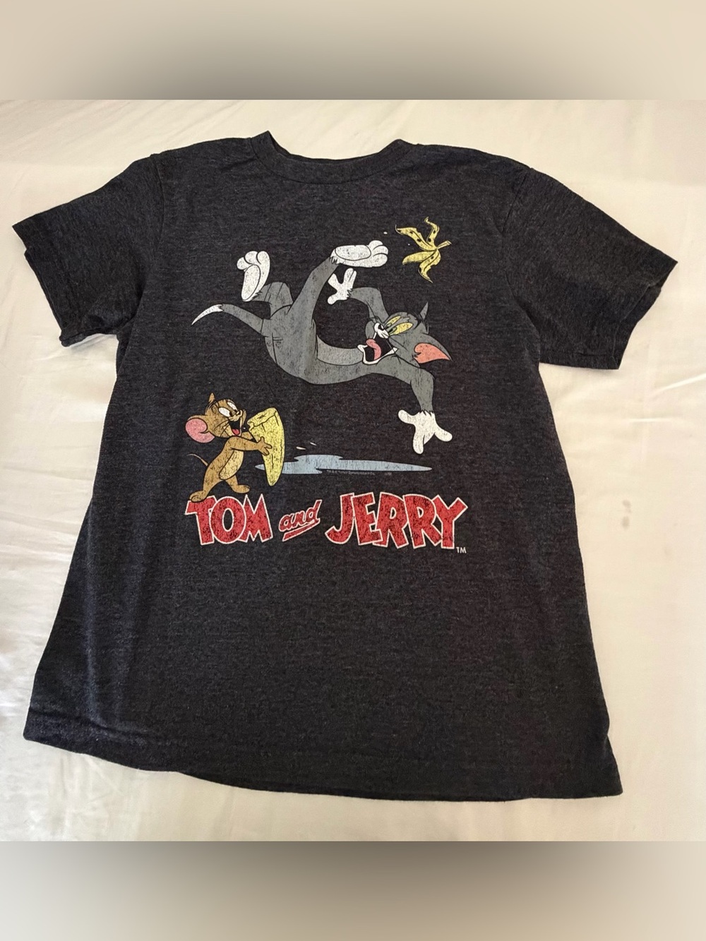 Old Navy Dark Gray Tom and Jerry Graphic Tee with Red Logo- boys- 10-12